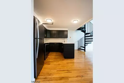 366-382 Trenton Ave #2E, Paterson, NJ 07503 - Photo 5