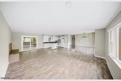 52 Lounsberry Hollow Rd, Vernon, NJ 07461 - Photo 3