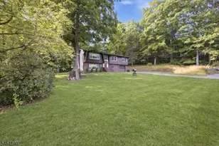 52 Lounsberry Hollow Rd, Vernon, NJ 07461 - Photo 33