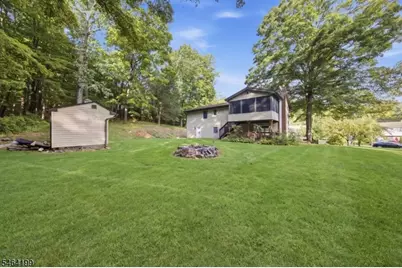 52 Lounsberry Hollow Rd, Vernon, NJ 07461 - Photo 39