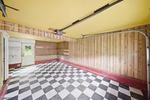 52 Lounsberry Hollow Rd, Vernon, NJ 07461 - Photo 27