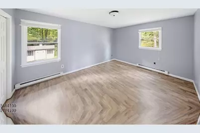 52 Lounsberry Hollow Rd, Vernon, NJ 07461 - Photo 9