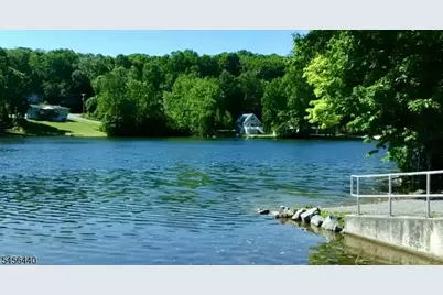 33 Orchard Dr, Vernon, NJ 07462 - Photo 27