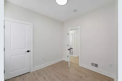 148 N 15th St, East Orange, NJ 07017 - Photo 13