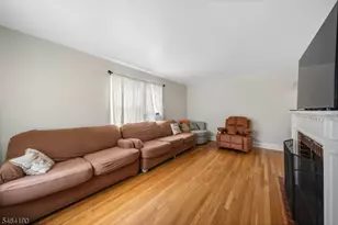 668 Greenbrook Rd, North Plainfield, NJ 07063 - Photo 5