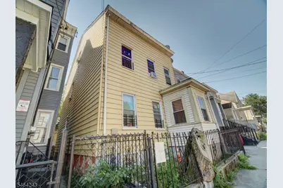 39 Hillman St, Paterson, NJ 07522 - Photo 1
