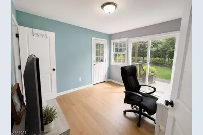538 Cicilia Pl, Scotch Plains Township, NJ 07076 - Photo 7