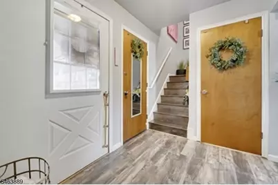 23 Wellington Ct, Sayreville, NJ 08872 - Photo 3