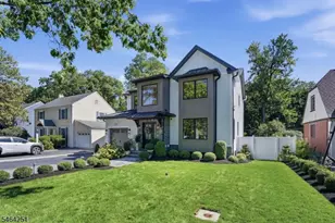 11 Marquette Rd, Montclair, NJ 07043 - Photo 3