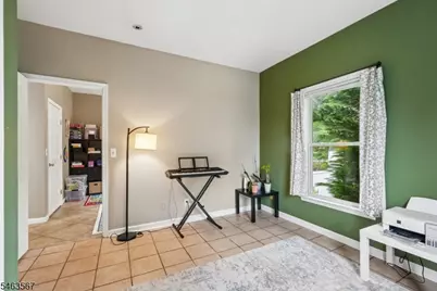 9 Inwood Ter, Fairfield, NJ 07004 - Photo 21