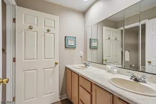 9 Inwood Terrace, Fairfield, NJ 07004 - Photo 39