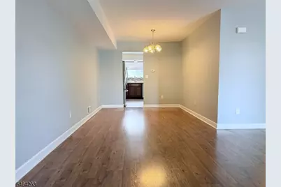 378 Hawkshead Way, Franklin Township, NJ 08873 - Photo 3