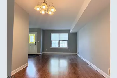 378 Hawkshead Way, Franklin Township, NJ 08873 - Photo 5