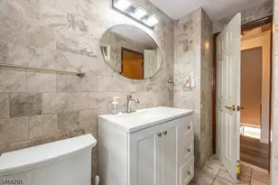 34 Meadow Ln, Clifton, NJ 07012 - Photo 17