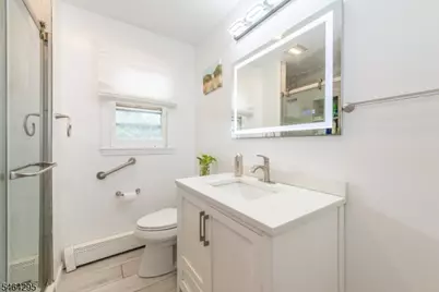 34 Meadow Ln, Clifton, NJ 07012 - Photo 11