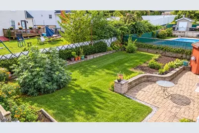 34 Meadow Ln, Clifton, NJ 07012 - Photo 23