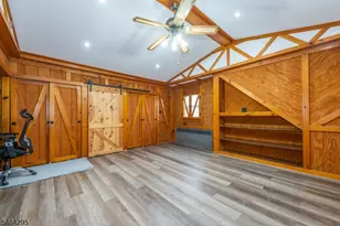 34 Meadow Ln, Clifton, NJ 07012 - Photo 19