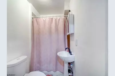 144 Steuben St, East Orange, NJ 07018 - Photo 23