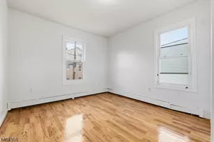 231 Renner Ave, Newark, NJ 07112 - Photo 15