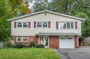 568 Stanley Pl, Mount Arlington, NJ 07850 - Photo 1