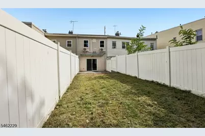 133 1/2 Prospect Ave, Bayonne, NJ 07002 - Photo 19