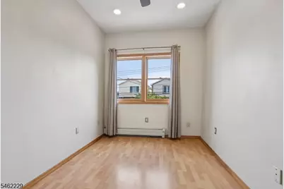 133 1/2 Prospect Ave, Bayonne, NJ 07002 - Photo 11