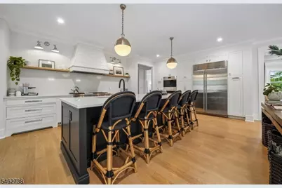23 Woodfield Drive, Millburn, NJ 07078 - Photo 11