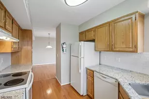 8 Bentley Ct, Bedminster Township, NJ 07921 - Photo 17