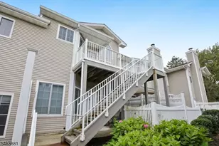 8 Bentley Ct, Bedminster Township, NJ 07921 - Photo 3