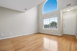8 Bentley Ct, Bedminster Township, NJ 07921 - Photo 9