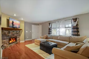 62 Falls Bridge Dr, Totowa, NJ 07512 - Photo 19