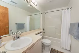 75 Westfield Ave, Clark Township, NJ 07066 - Photo 19
