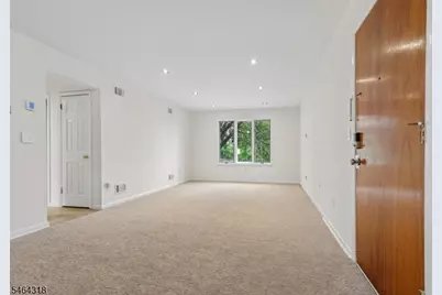 5 Jefferson St, Clifton, NJ 07014 - Photo 17