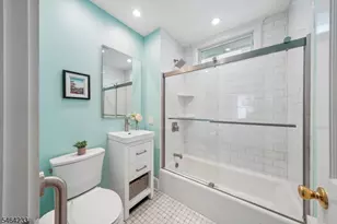 38 Franklin St, Union Township, NJ 07088 - Photo 13