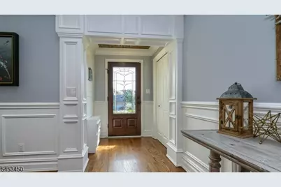 34 Grandview Dr, Wayne, NJ 07470 - Photo 3