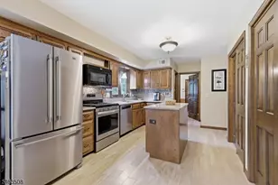 658 Main St, Union Township, NJ 08802 - Photo 11