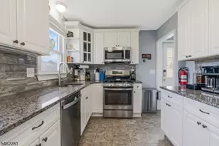324 Codrington Pl, Bound Brook, NJ 08805 - Photo 9