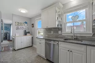 324 Codrington Pl, Bound Brook, NJ 08805 - Photo 11