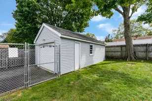 324 Codrington Pl, Bound Brook, NJ 08805 - Photo 31