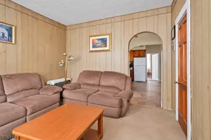 1211 Bergen Ave, Linden, NJ 07036 - Photo 25