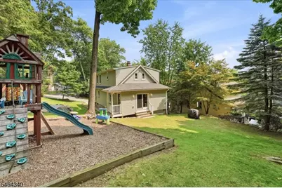 21 Nassau St, North Haledon, NJ 07508 - Photo 25