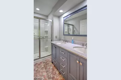 27 Village Dr, Bernards Township, NJ 07920 - Photo 19