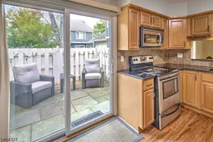 27 Village Dr, Bernards Township, NJ 07920 - Photo 11