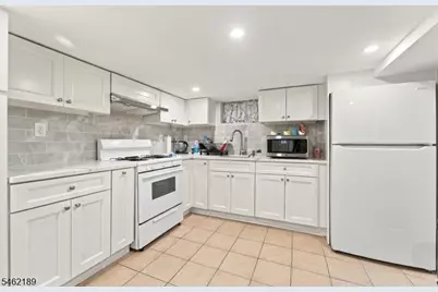 69 Avenue C, Lodi, NJ 07644 - Photo 21