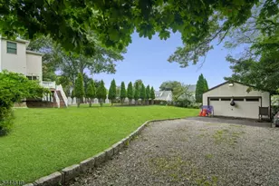 70 Hillside Ave, West Orange Township, NJ 07052 - Photo 39