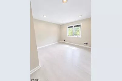 95 Eagle Rock Ave, Roseland, NJ 07068 - Photo 13