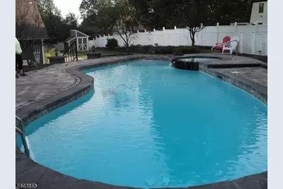 10 Clearwater Rd, Mount Olive, NJ 07828 - Photo 3