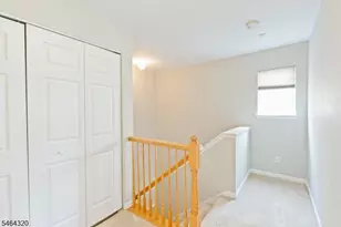 1030 Robin Ct, Green Brook Township, NJ 08812 - Photo 9