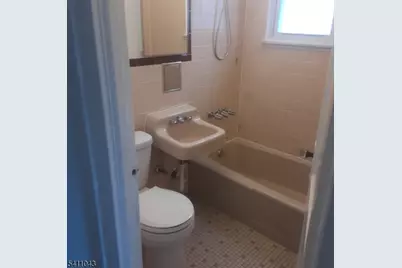 15 Bellevue Ave, Belleville, NJ 07109 - Photo 9