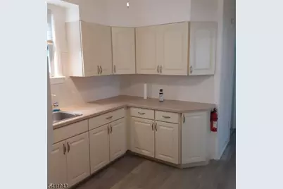 15 Bellevue Ave, Belleville, NJ 07109 - Photo 7